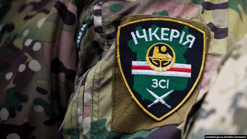 Росфинмониторинг добавил «Чеченскую Республику Ичкерию» и её зарубежные структуры в перечень террористов и экстремистов после решения суда в Грозном, а её лидеру Ахмеду Закаеву в России вменяют создание террористического сообщества и участие в боевых действиях на стороне Украины.