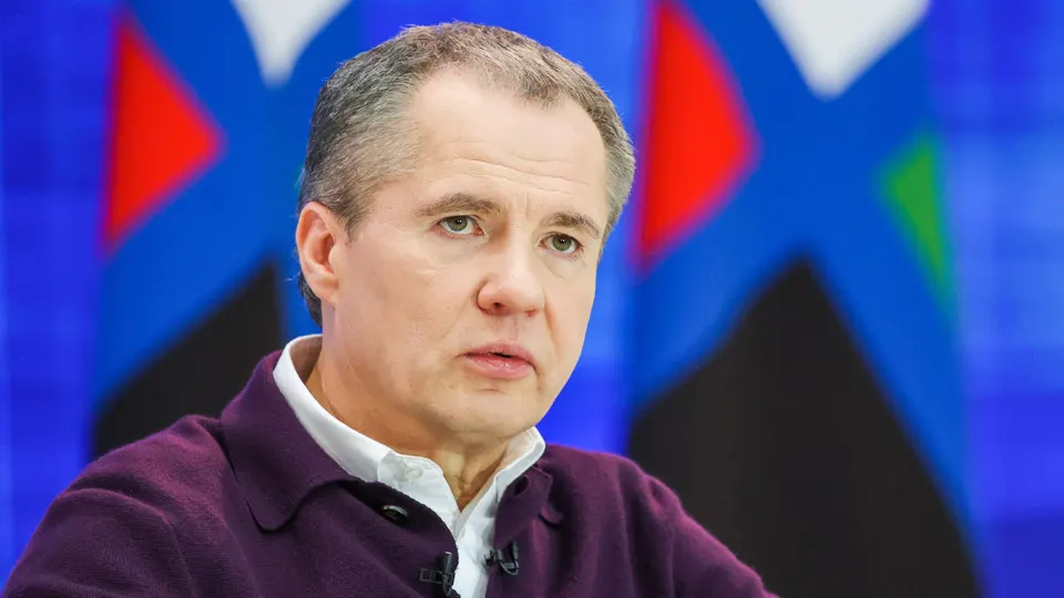 Вячеслав Гладков может покинуть пост губернатора и получить должность посла России в Абхазии. В качестве основного кандидата на замену рассматривают заместителя губернатора Иркутской области Александра Шуваева.