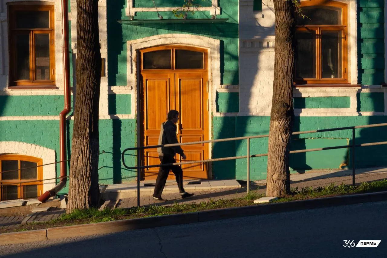 Краткий обзор: в Прикамье подорожал дизель, у грузоперевозок сократились заказы, обсуждают инициативы по «защите неба», Минздрав планирует ужесточить выдачу больничных для часто болеющих, завтра в Перми ожидается дождь.