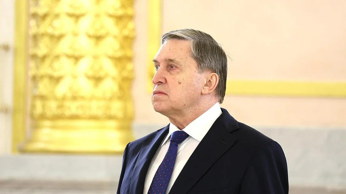 Помощник президента заявил, что конфликт не завершится до вывода украинских войск из Донбасса. По его словам, США продолжают попытки посредничества, а глава государства готов встретиться с Владимиром Зеленским при условии предварительных окончательных соглашений о мирном договоре.