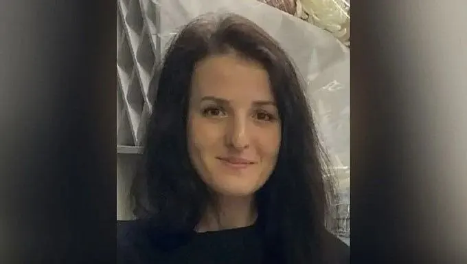 32‑летняя жительница Иркутска, Анастасия Шуляк, уехала в командировку в Улан‑Удэ; с 10 июня с ней нет связи. Приметы и телефоны для сообщений о местонахождении.