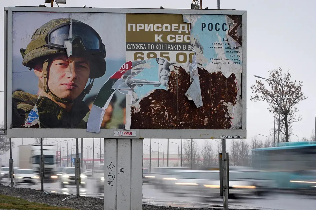 Региональные бюджеты пересматривают выплаты за заключение контрактов с Минобороны: Иркутская область снизила размер выплаты, и подобные решения приняты в нескольких субъектах. Тенденция носит региональный характер и затрагивает бюджеты и набор военнослужащих.