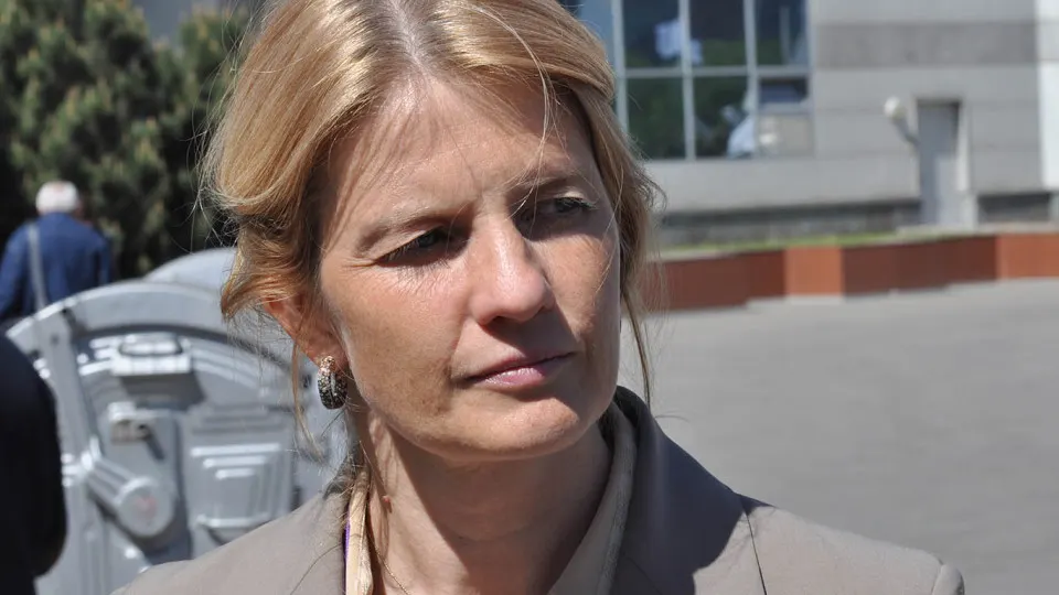 Основательница «Лаборатории Касперского» выступает против политики блокировок и ограничений в российском интернете. Она встречалась с представителями Второй службы ФСБ, но собеседники рынка считают, что это вряд ли приведёт к существенным изменениям.