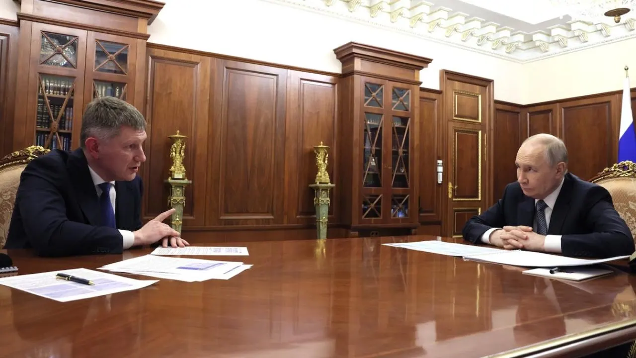 Министр экономического развития Максим Решетников доложил президенту, что Россия сократила разрыв по ВВП на душу населения — с 43% в 2017 году до почти 56% в 2025-м, несмотря на санкции.