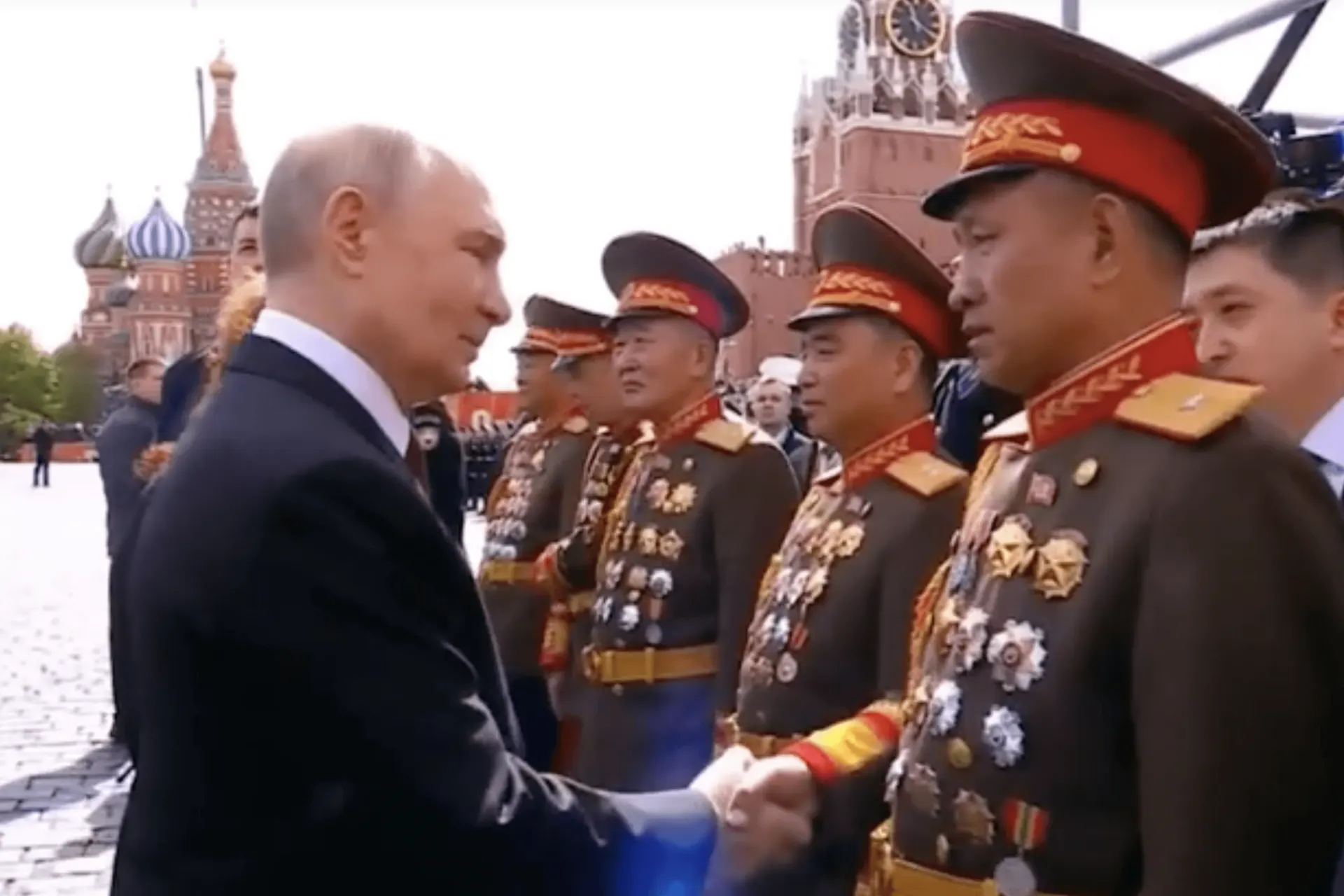 В декабре 2025 года прошла секретная церемония награждения северокорейских военных, участвовавших в боевых действиях в Курской области. Фотографии и медали выставлены в мемориальном музее в Пхеньяне.