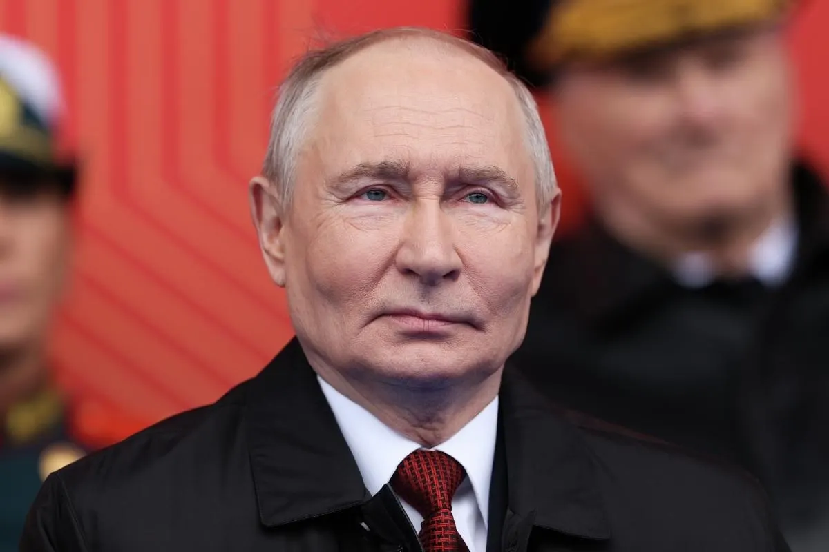 Введён отдельный порядок подачи заявлений на российское гражданство для совершеннолетних и лиц без гражданства, постоянно проживающих в Приднестровье; заявления будут принимать дипломатические представительства и консульства.