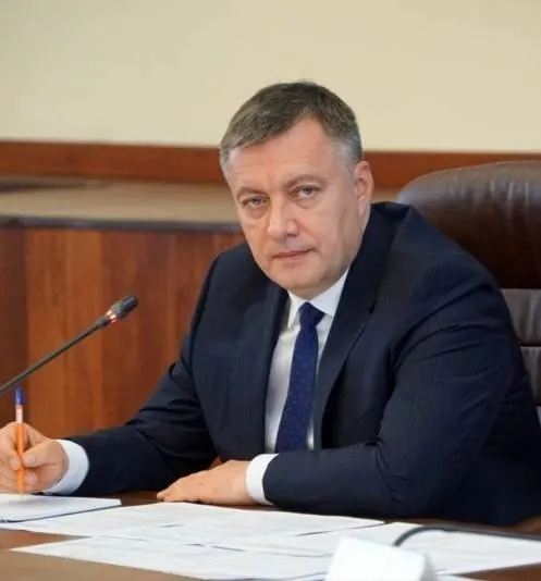 Игорь Кобзев сообщил о результатах работы федерального штаба по топливу: отгрузки по договорам, приоритет для северного завоза, возможный спецрежим для независимых АЗС и прогноз роста производства в июле.