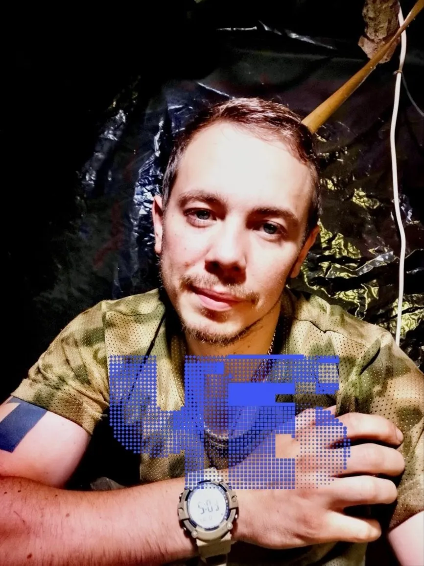 Родители узнали, что их сын, служивший на Черноморском флоте, похоронен в Калининградской области без их уведомления. Отец обвиняет военные ведомства, чиновников и предполагаемую «супругу» погибшего в мошенничестве и мести.