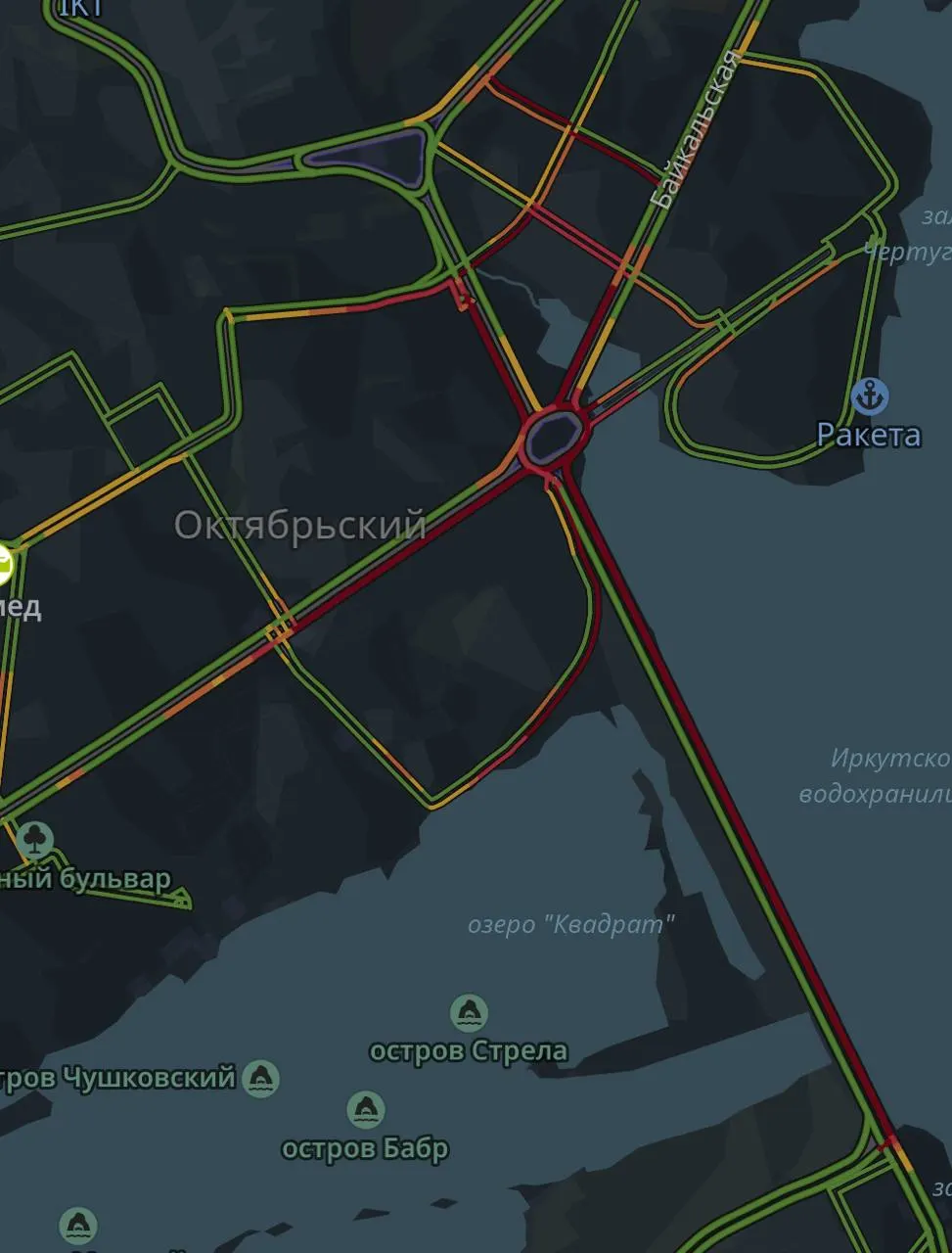 В центре Иркутска временно перекрыли проезд — на нескольких ключевых улицах образовались заторы, на картах участки отмечены тёмно‑красным, 2ГИС показывает 4 балла.