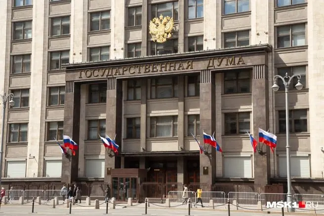 Сообщение о доходах и недвижимости губернатора Ильи Середюка вызвало резонанс. Обзор кузбасских кандидатов показывает, какие данные попадают в федеральную повестку и как региональные фигуры представлены на выборах.