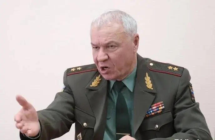 Депутат потребовал прекратить массовый выезд за рубеж на фоне слухов о призыве, заявив, что такие граждане не полезны стране.