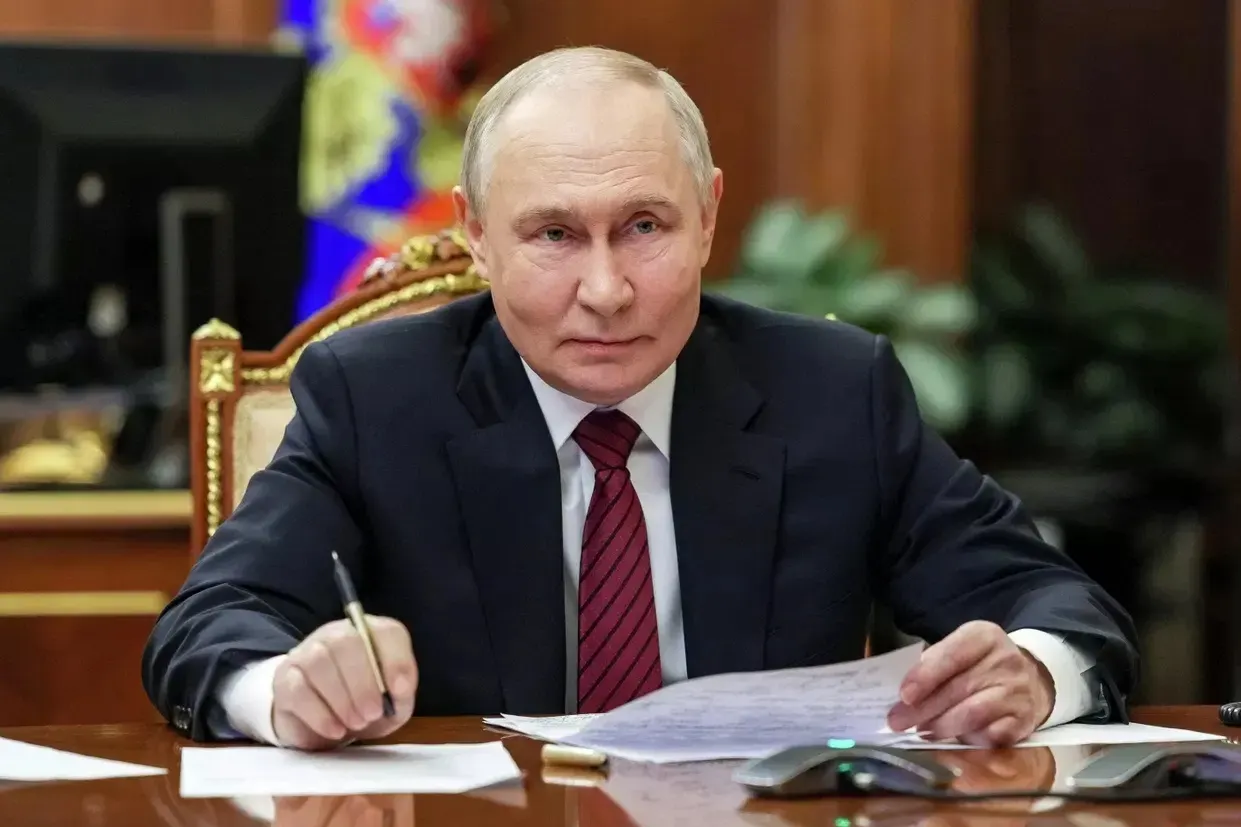 Поступления в федеральный бюджет достигли рекордной суммы за восемь месяцев 2026 года на фоне инициатив бизнеса по поддержке государства во время повышенной политической и экономической напряженности.