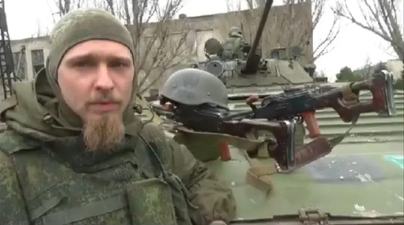 Иркутский уроженец Ян Петровский участвовал в боевых действиях в Луганской области в составе ДШРГ «Русич», позже задержан в Хельсинки по делу об экстрадиции; финские власти отказались в выдаче по условиям содержания в украинских тюрьмах.