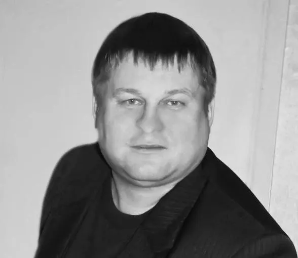 Известный иркутский радиожурналист Александр Белотелов скончался на 63-м году жизни; последние годы жизни провёл в Новосибирске.