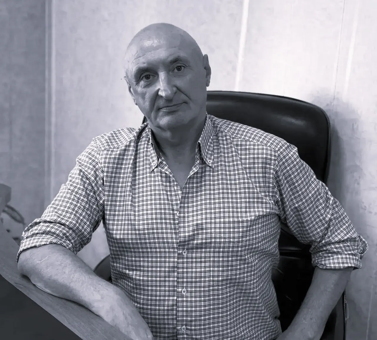 61-летний Андрей Казачков, возглавлявший агропромышленный холдинг, скончался; его регистрация на выборах была аннулирована, кандидат вычеркнут из бюллетеней.