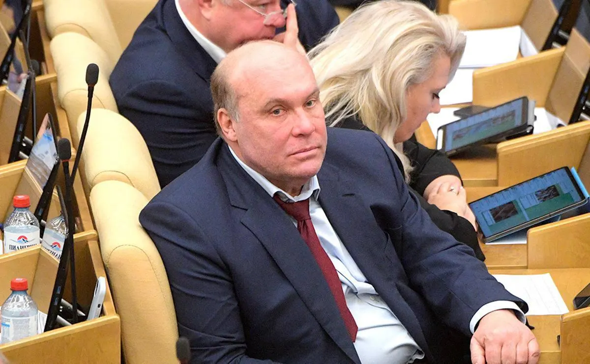 Депутат Андрей Колесник назвал сообщения о возможной мобилизации слухами и указал на источник за ними: иностранные спецслужбы стремятся запугать россиян.