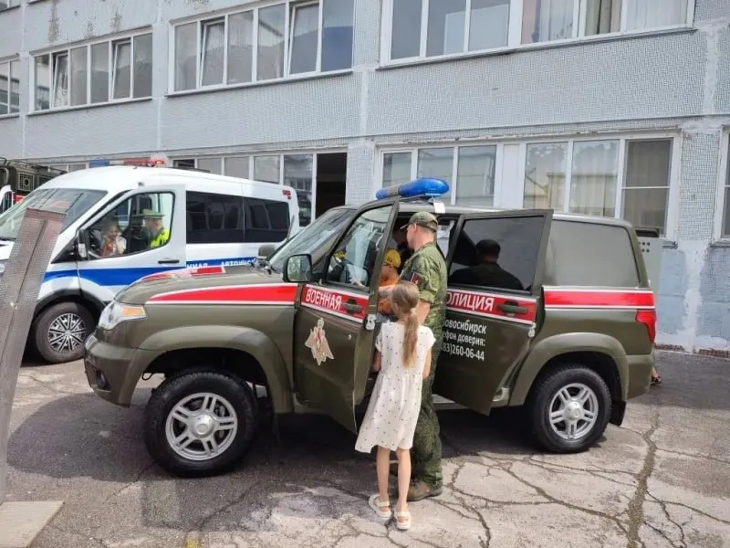 Минобороны предложило расширить полномочия военной полиции: право опрашивать граждан, проверять документы, обследовать здания и работать в гражданской одежде по решению начальника, а также участие в розыске разыскиваемых.